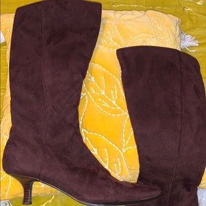 Impo Brown faux suede boots